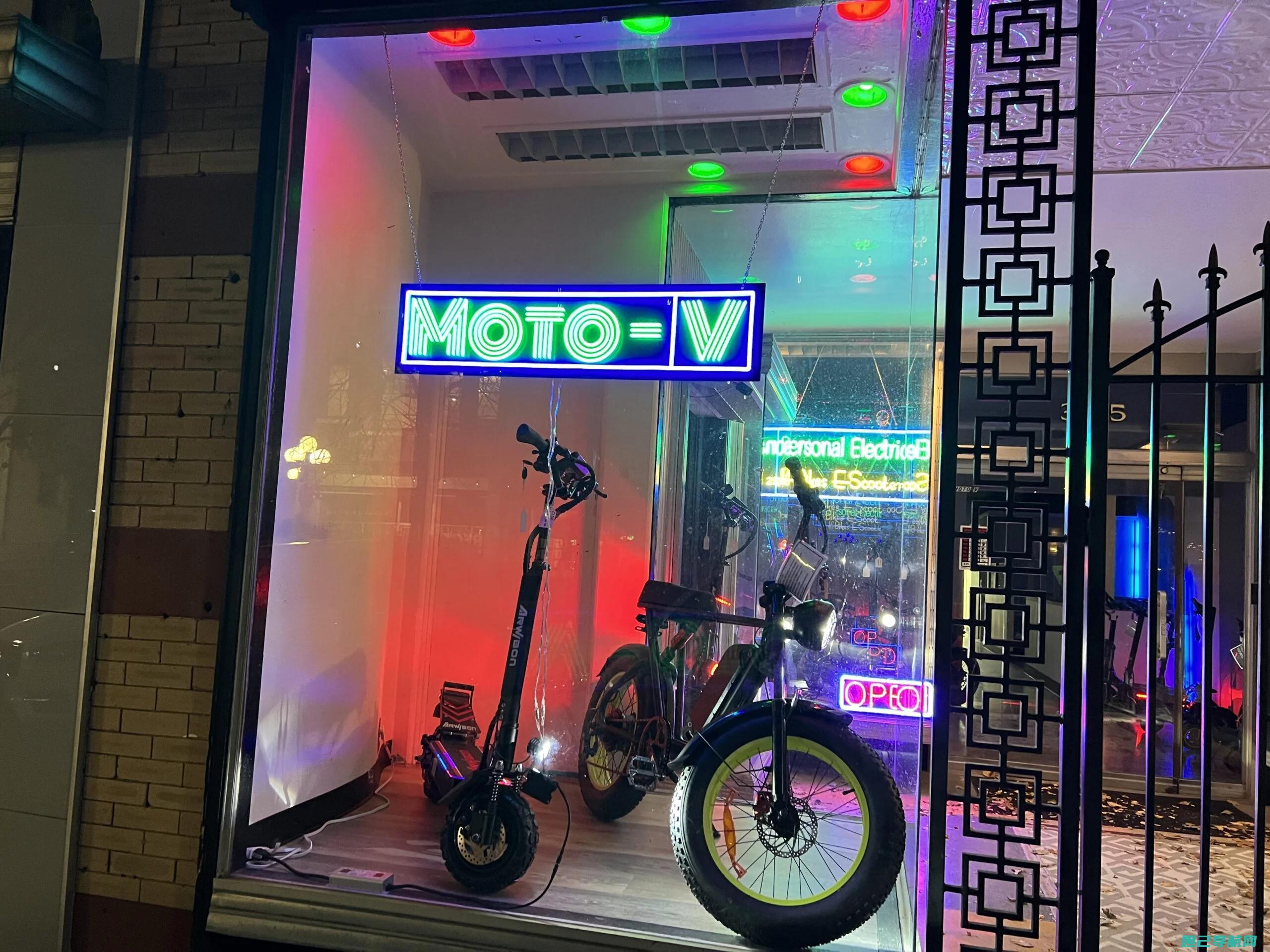 moto v8手机刷机教程详解 (MOTOV880)